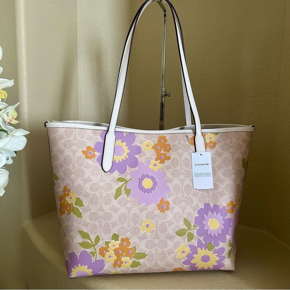 New Coach City Tote Bag In Signature Canvas With Floral Print - Picture 5 of 12